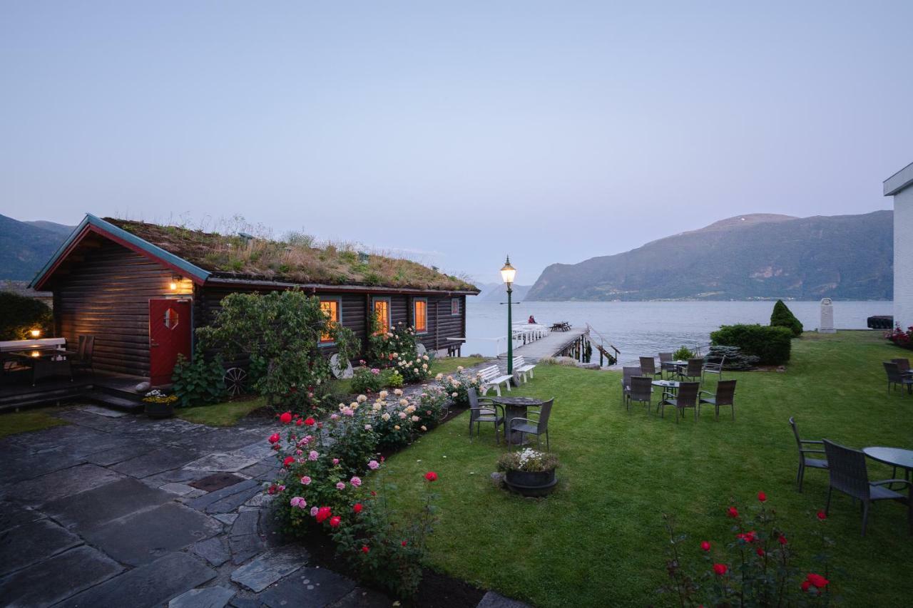 Leikanger Fjordhotel - Unike Hoteller Leikanger (Sogn og Fjordane) Exterior foto